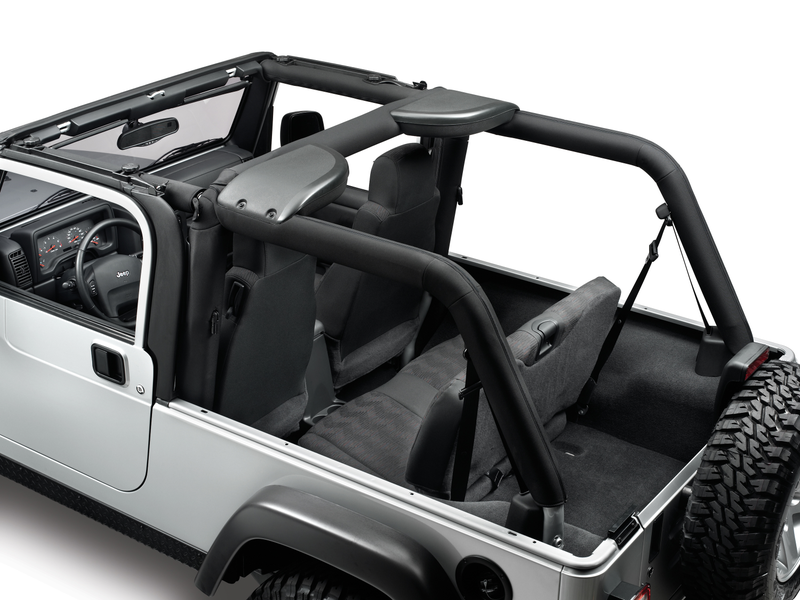Illustration for article titled Why The 2004 To 2006 Jeep Wrangler Unlimited 'LJ' Is The Holy Grail Of Jeeps